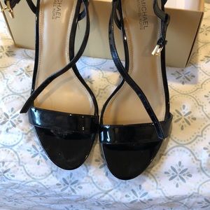 Patent leather shoes